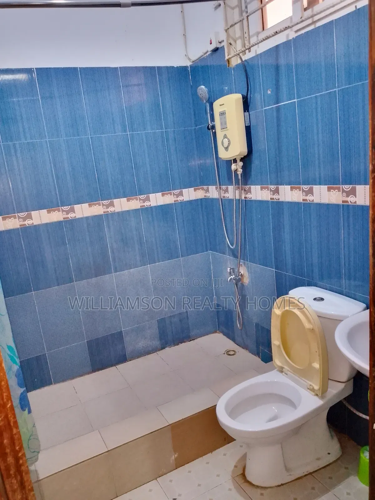 Ultra Modern Fully Furnished 1 Bedrm Apt,Spintex