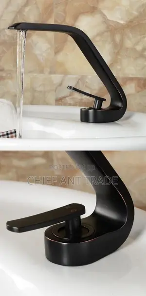 Black Curved Tap / Faucet. GWS-010