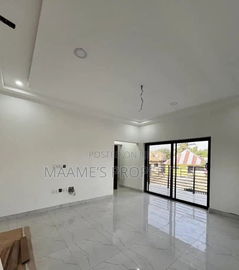 3bdrm Duplex in Pokuase for sale