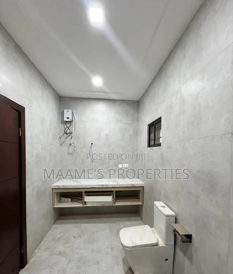 3bdrm Duplex in Pokuase for sale