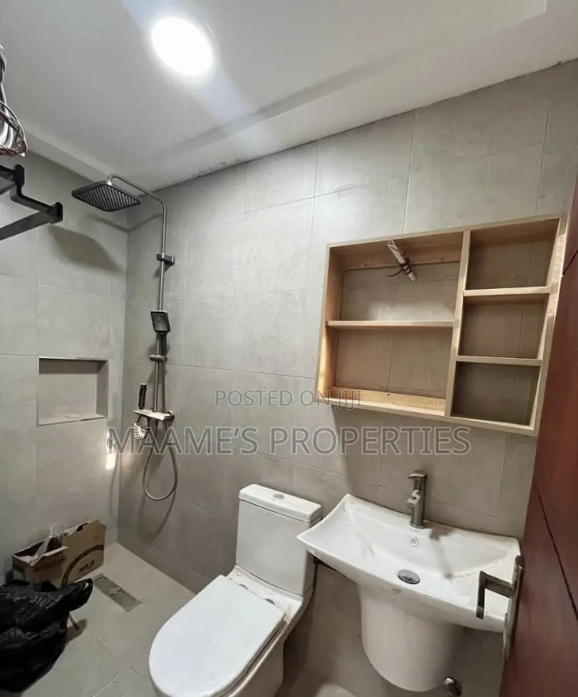 3bdrm Duplex in Pokuase for sale