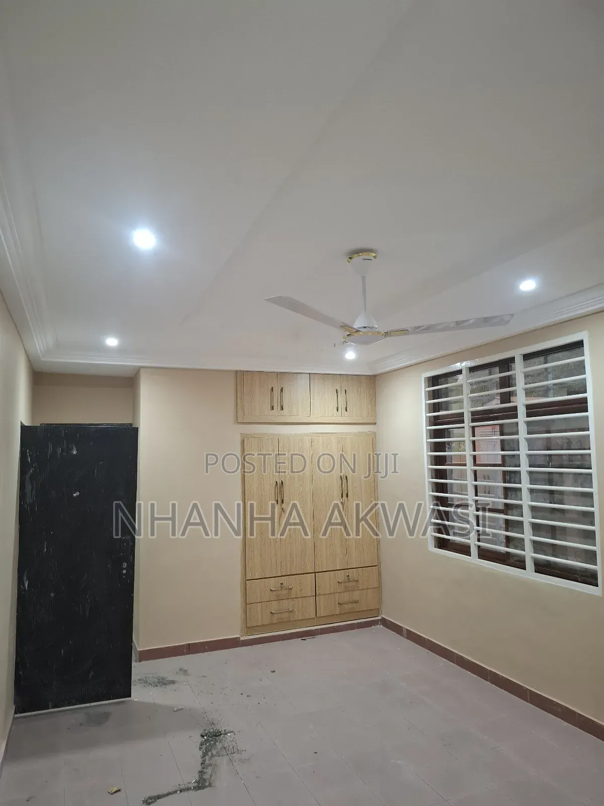 5bdrm House in Community 11 Tema for rent