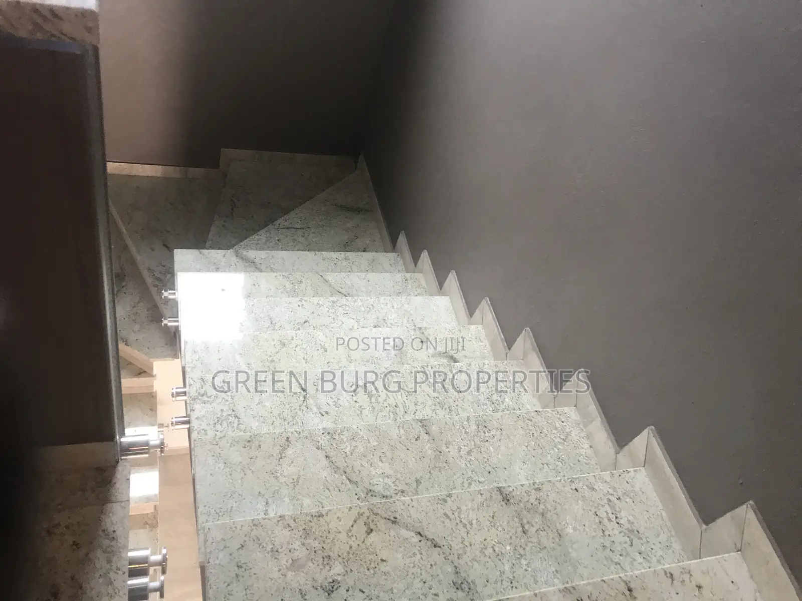 4bdrm House in East Legon for rent