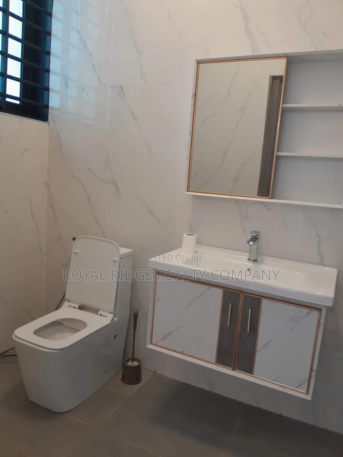 2bdrm Apartment in East Legon, Accra Metropolitan for sale