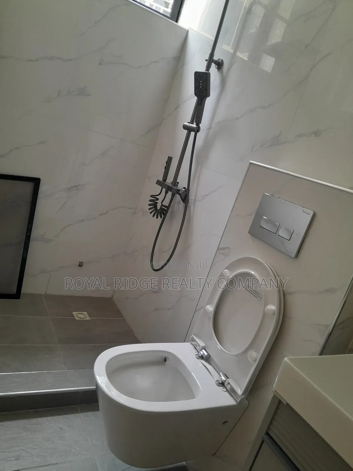 2bdrm Apartment in East Legon, Accra Metropolitan for sale