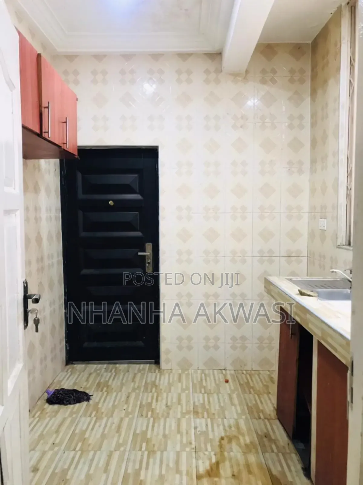 4bdrm House in Sakumono, Tema Metropolitan for rent