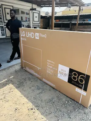 Cinema Screen Uhd Smart Lg 86”Ur78 Television.