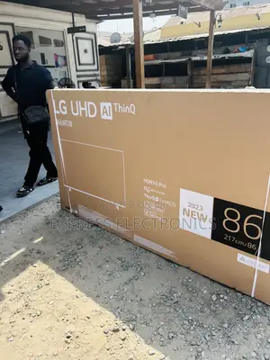 Cinema Screen Uhd Smart Lg 86”Ur78 Television.