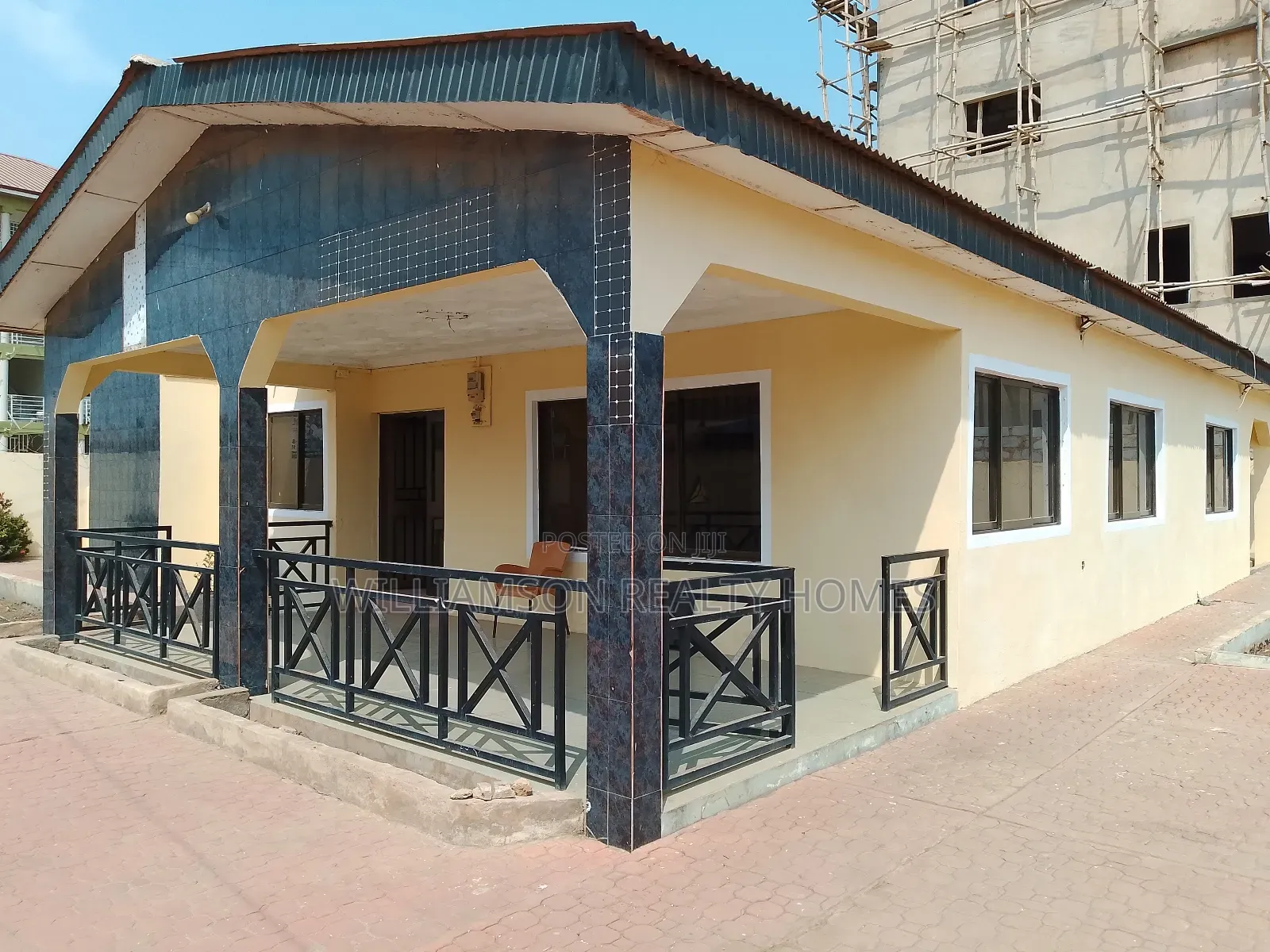 5bdrm House in Baatsonaa Total Area, Spintex for rent