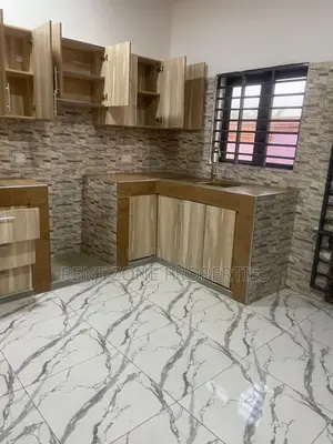 Mini Flat in Rent Zone Properties, Adenta for rent