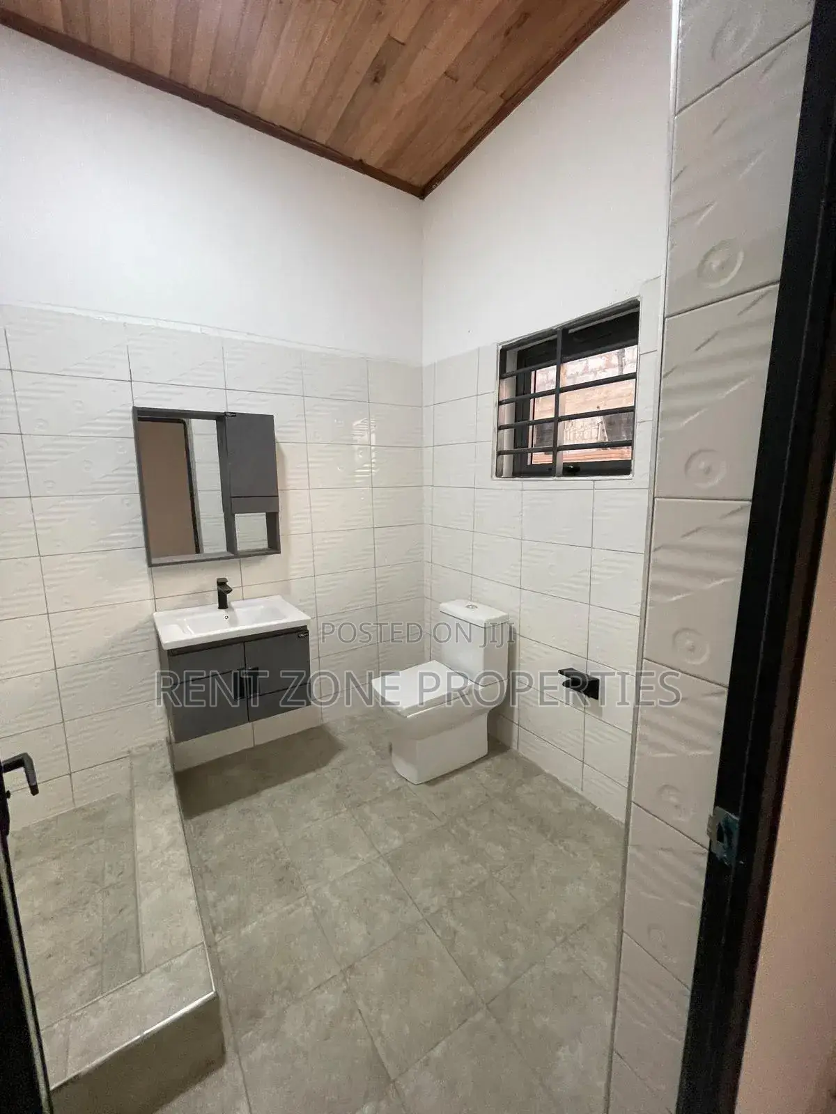 Mini Flat in Rent Zone Properties, Adenta for rent