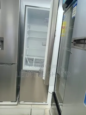Get the Newest: Midea 262L Bottom Freezer Model!