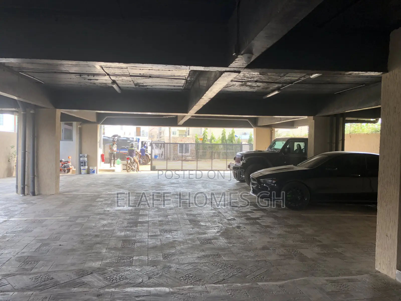 1bdrm Apartment in Elaffhomesgh, East Legon for rent
