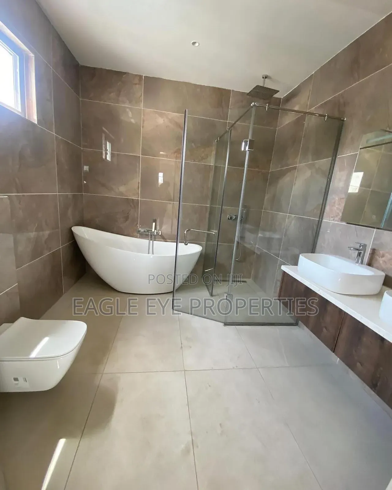 4bdrm House in East Legon for sale