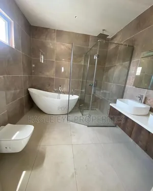 4bdrm House in East Legon for sale