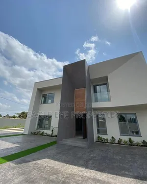 4bdrm House in East Legon for sale