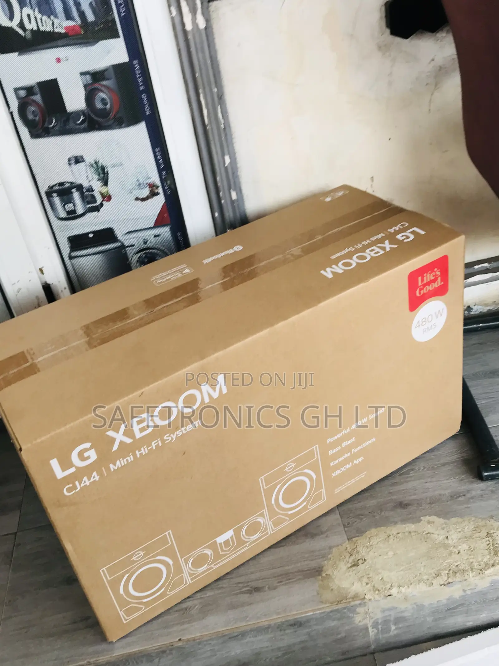 Neatly New Bluetooth LG 480 Watts CJ44 Xboom Home Theater