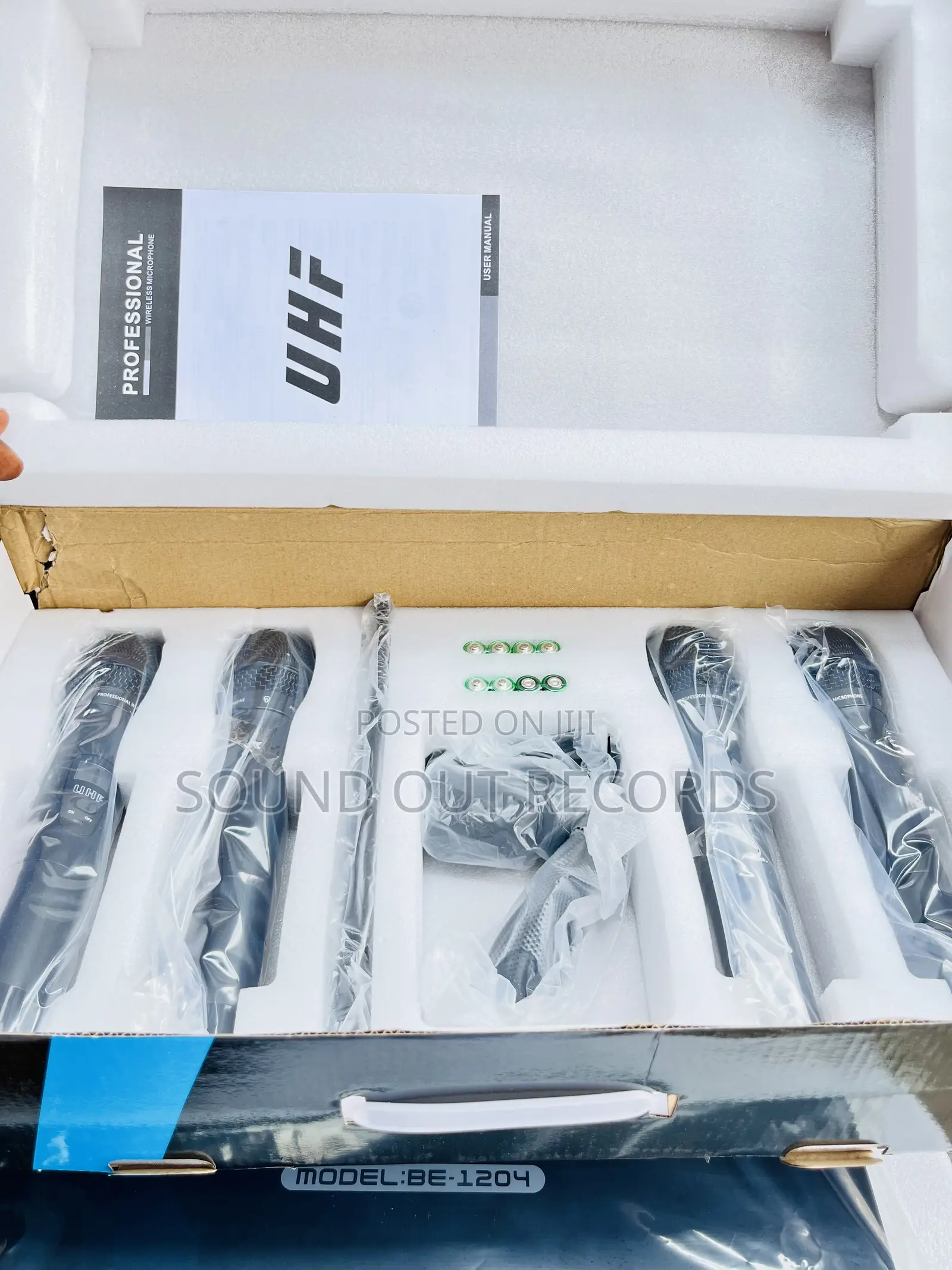 Pro 4in1 Behringer Wireless Microphone
