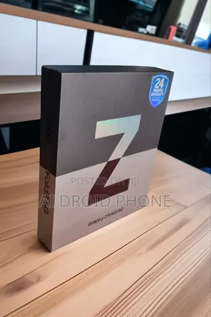 New Samsung Galaxy Z Fold 3 256 GB Bronze