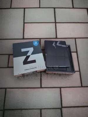 New Samsung Galaxy Z Fold 3 256 GB Gray