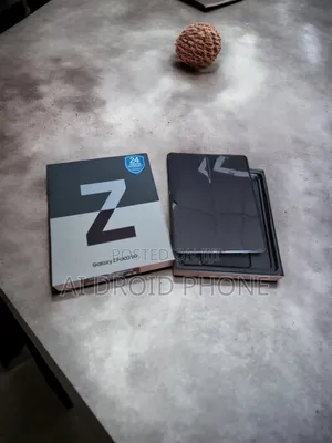 New Samsung Galaxy Z Fold 3 256 GB Pink