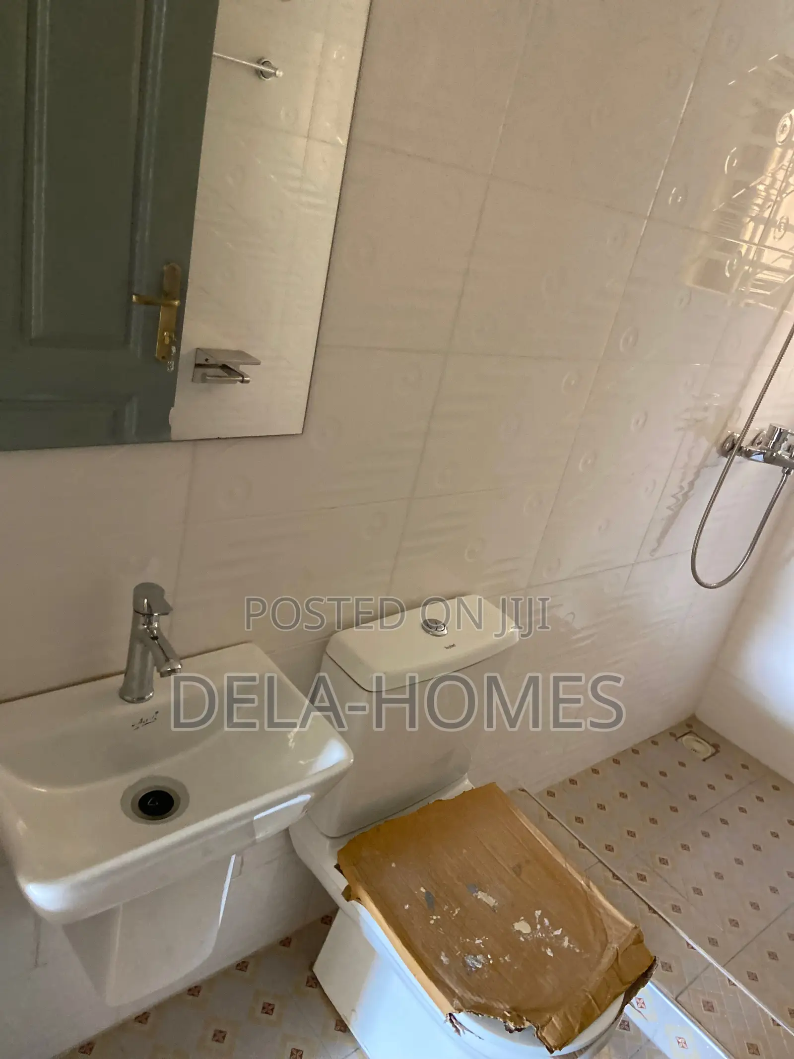 Newly Built Chamber N Hall Sc for Rent at Adenta 