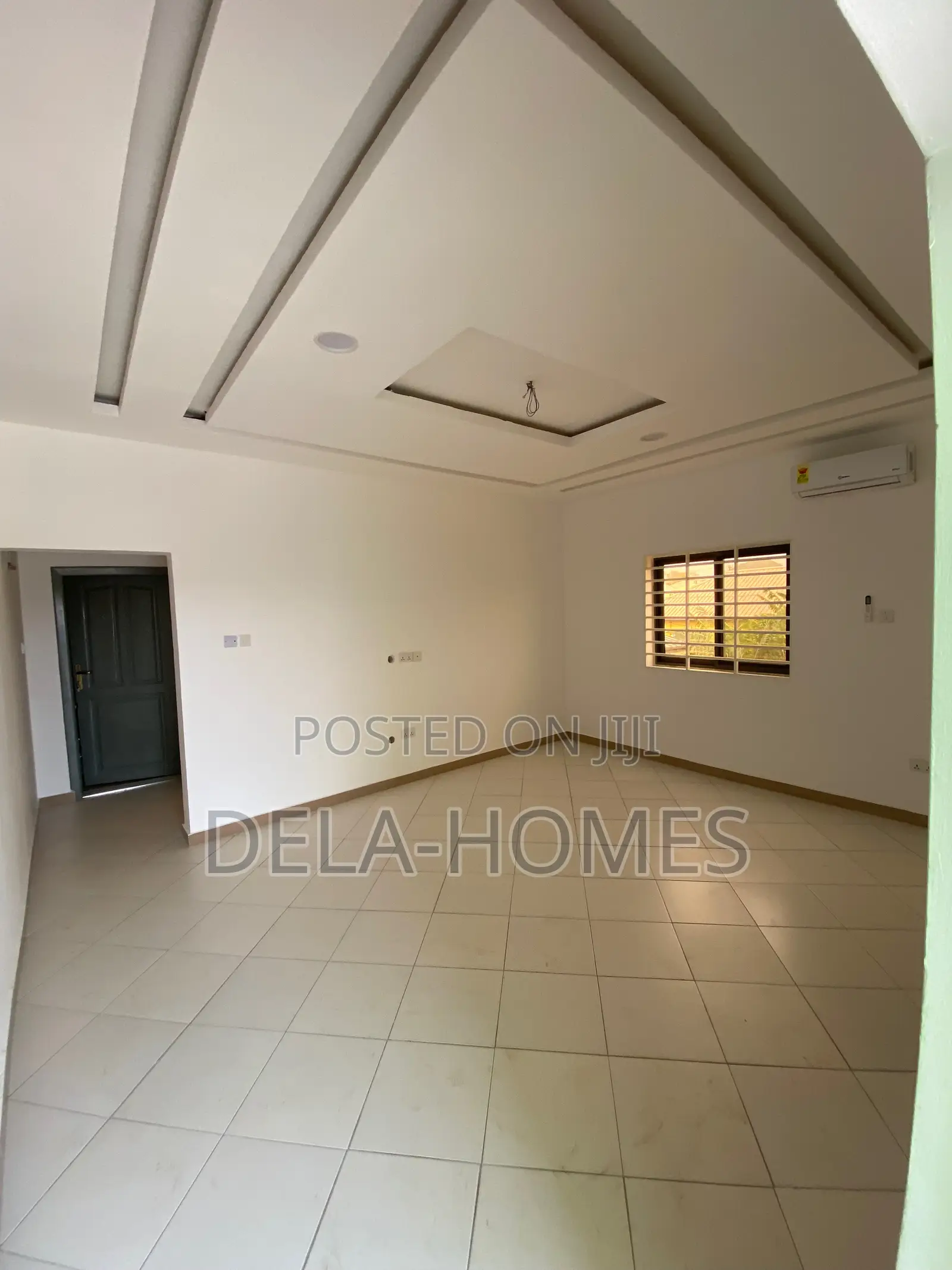 Newly Built Chamber N Hall Sc for Rent at Adenta 