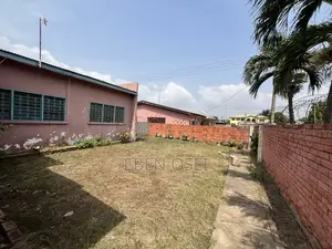 4bdrm House in Dansoman for rent
