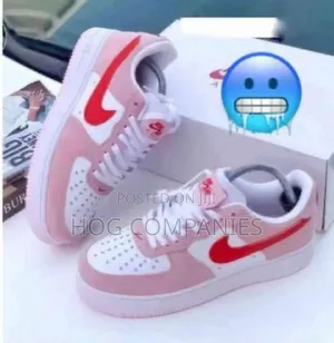 Nike Air Force 1 07 Sneakers