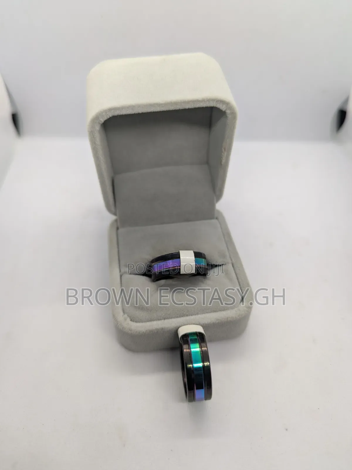 Glow Fashion Ring