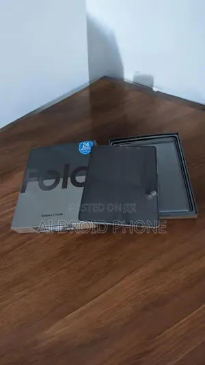New Samsung Galaxy Z Fold4 256 GB Rose Gold