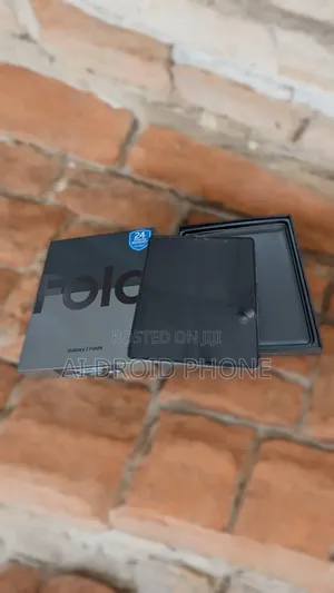 New Samsung Galaxy Z Fold4 256 GB