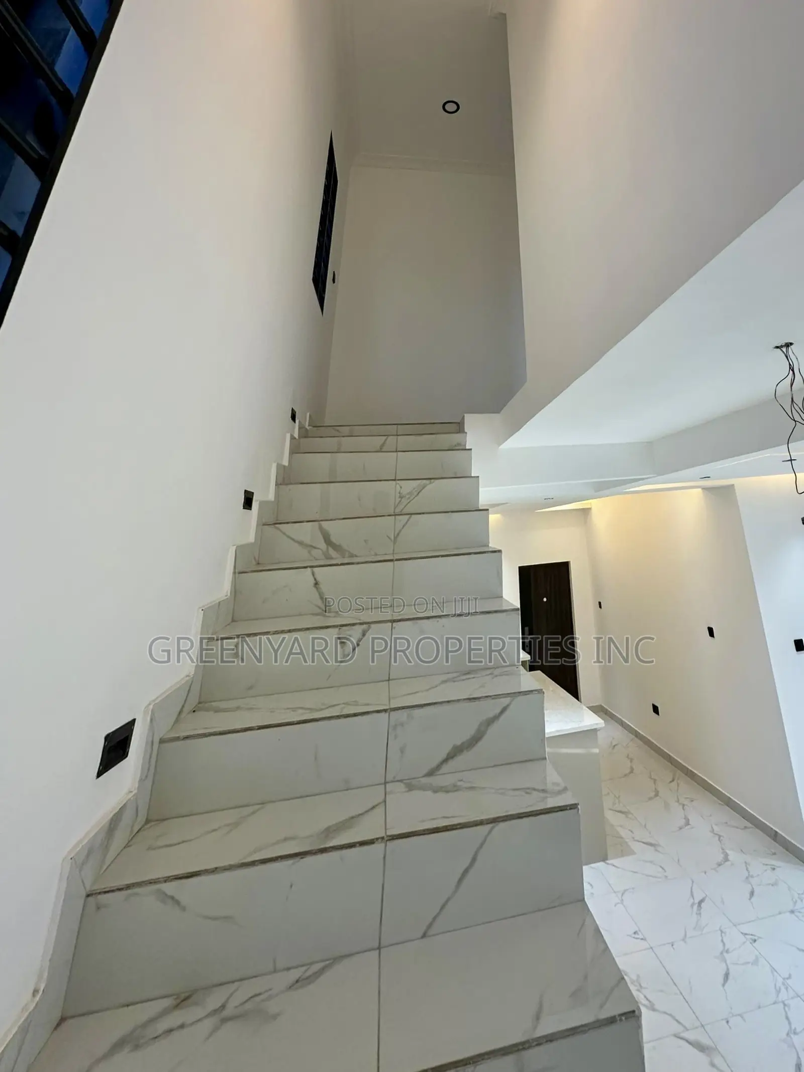 3bdrm Duplex in East Legon Hills for sale