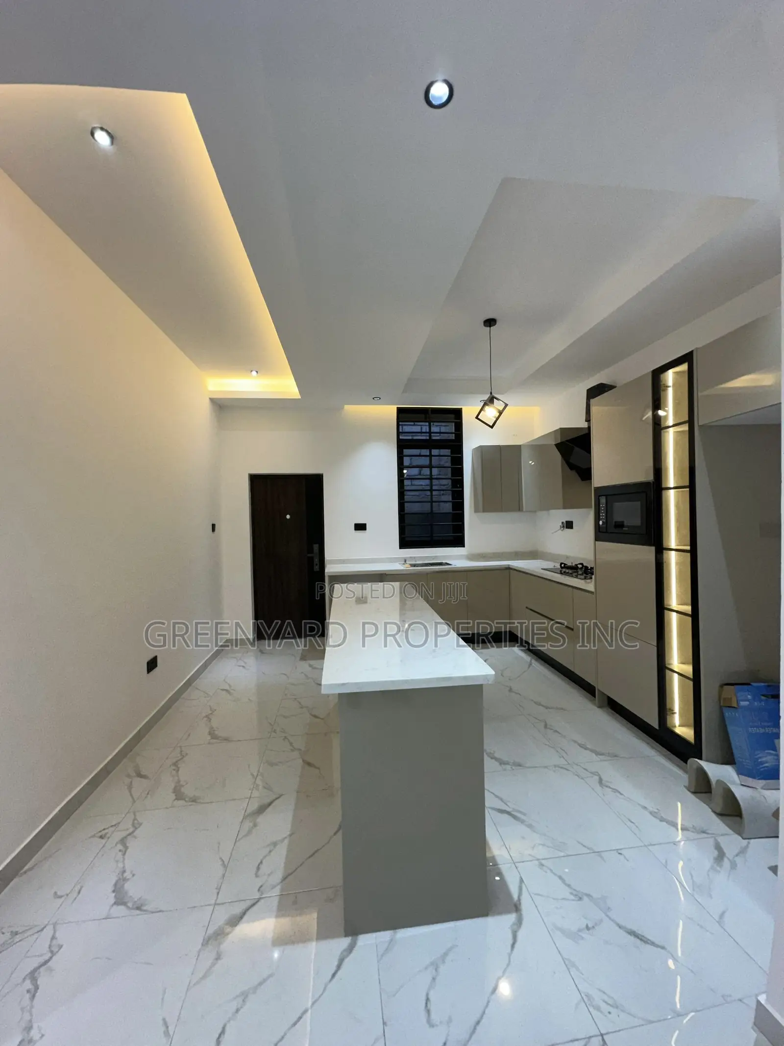 3bdrm Duplex in East Legon Hills for sale
