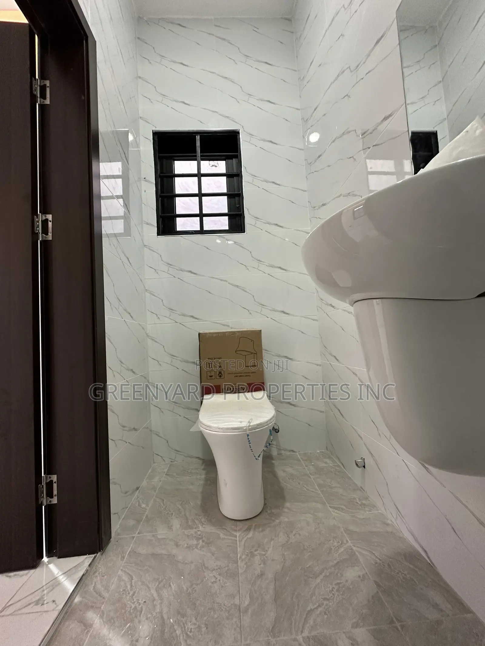 3bdrm Duplex in East Legon Hills for sale