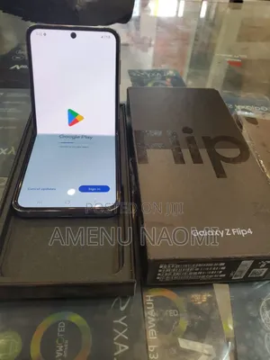 New Samsung Galaxy Z Flip4 256 GB Purple