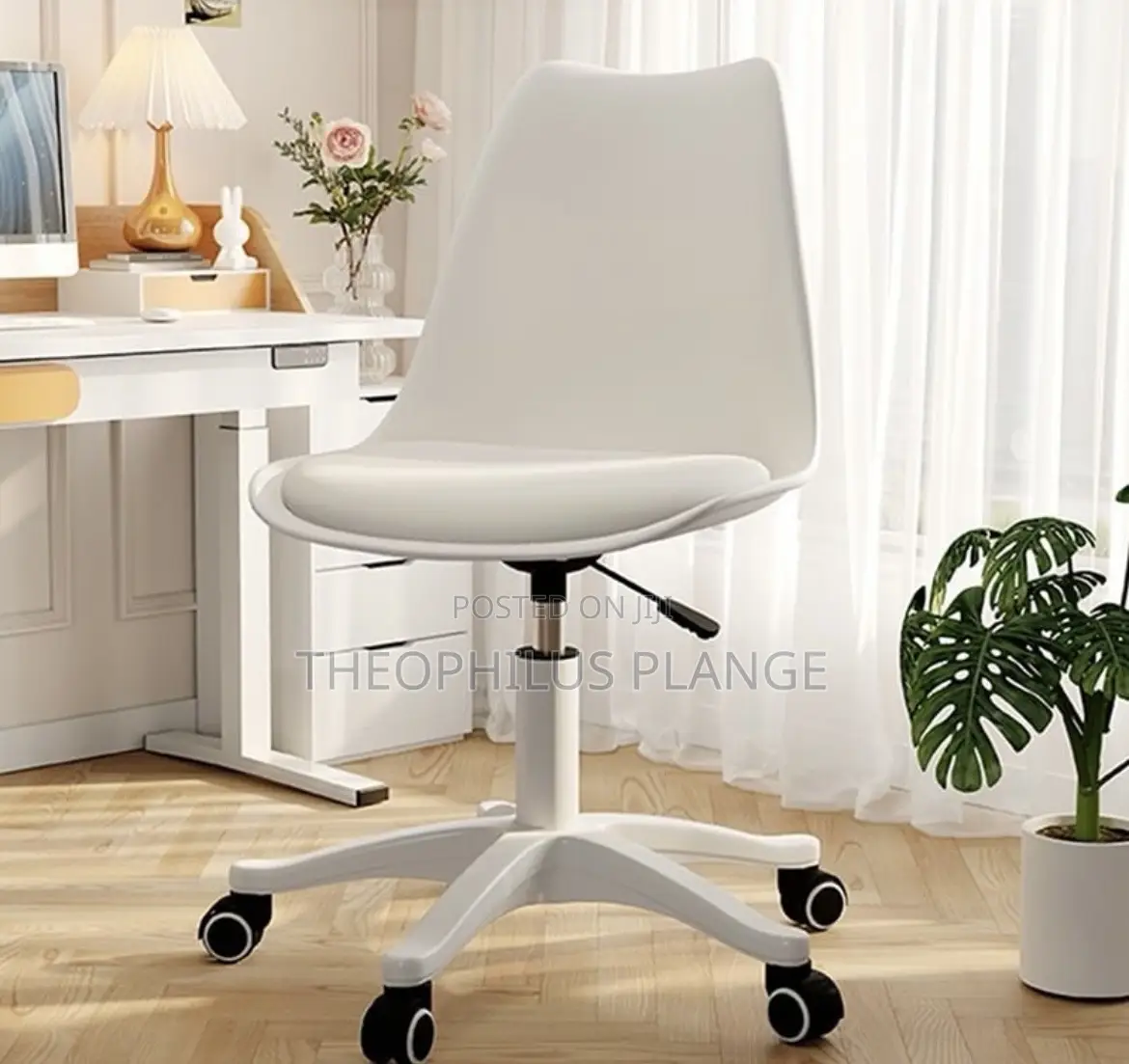 Adjustable Mini Swivel Chair