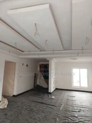 4bdrm Mansion in Adjiriganor for sale