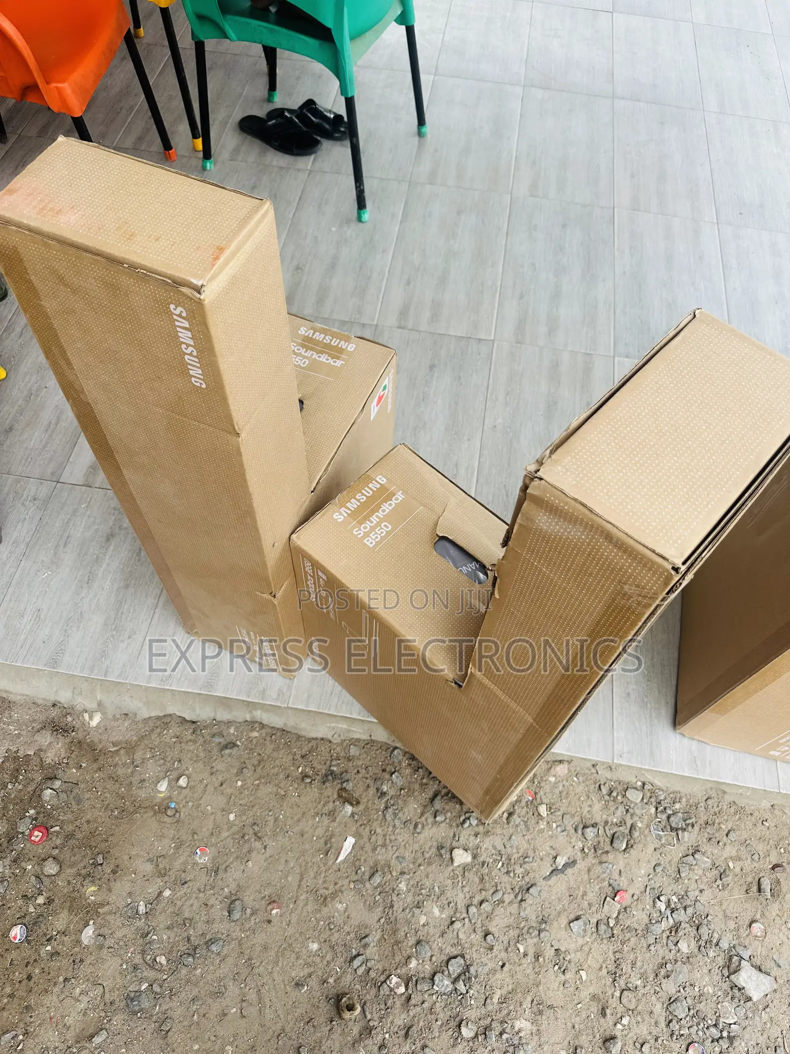Audio Quality Soundbar With Woofer Samsung B550