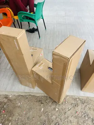 B550 Samsung Soundbar Sound Revolution