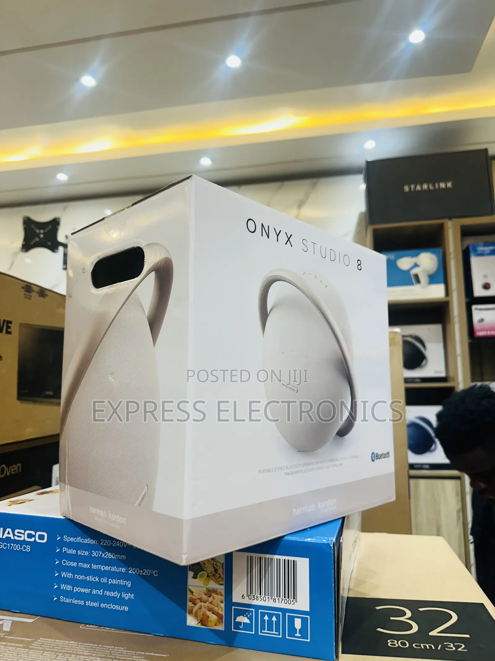 Tune Triumph Onyx 8 Bluetooth Speaker Studio 