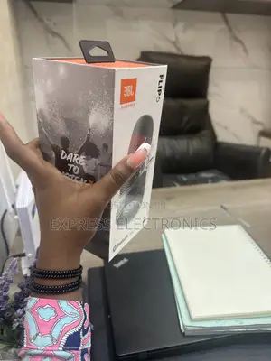 Acoustic Aura Bluetooth Speaker Flip 6 JBL
