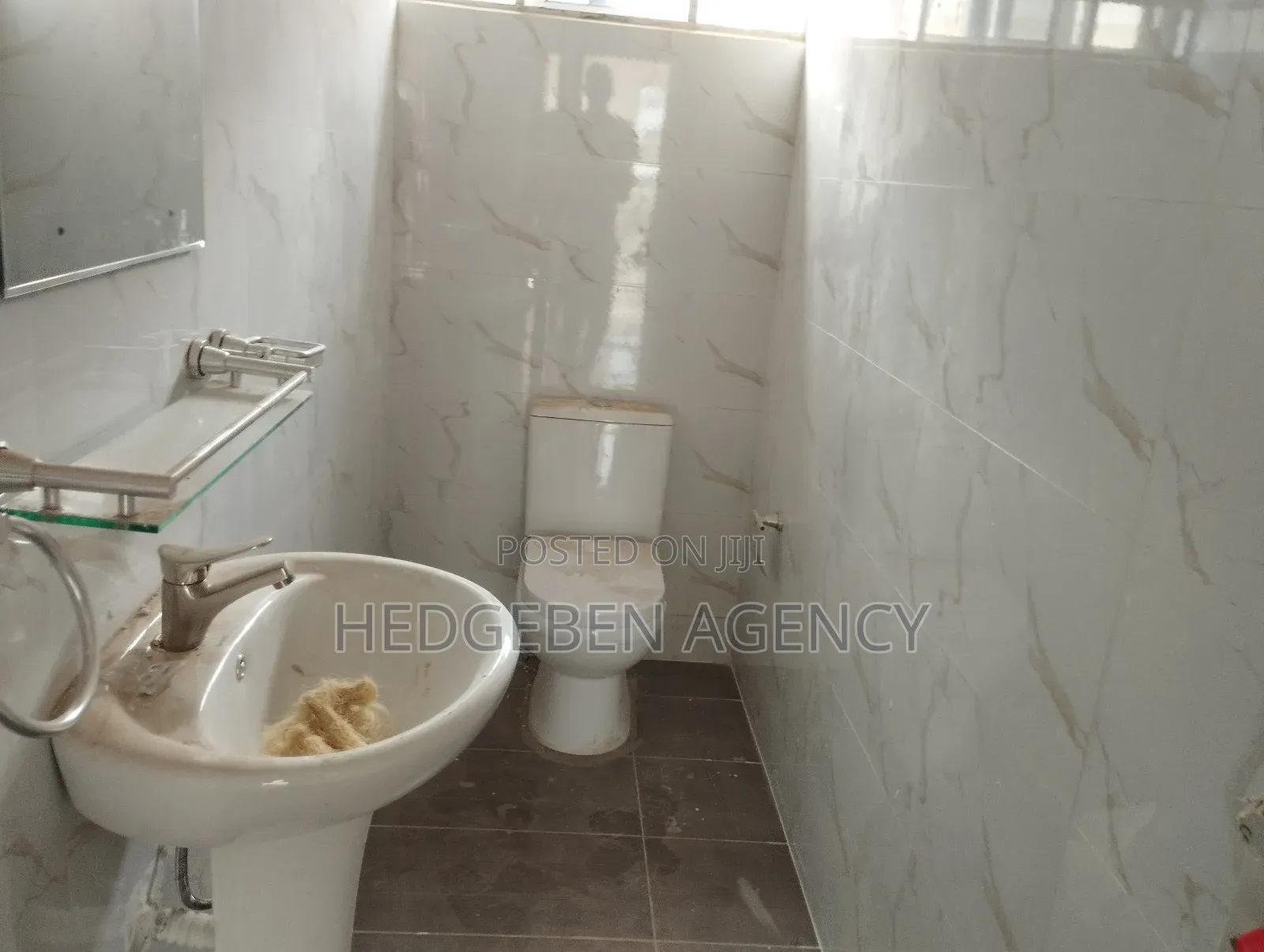 2bdrm Apartment in Oyibi for rent