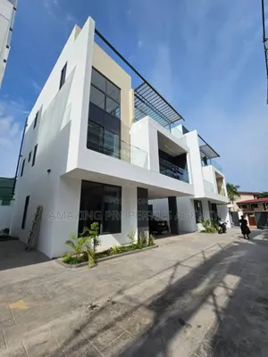4bdrm Townhouse/Terrace in Cantonments for sale