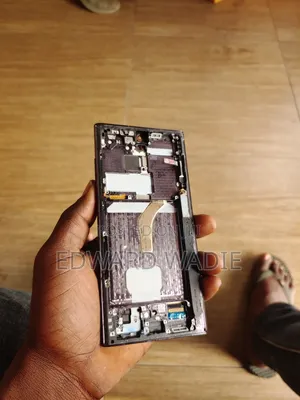 Samsung S22 Ultra Screen