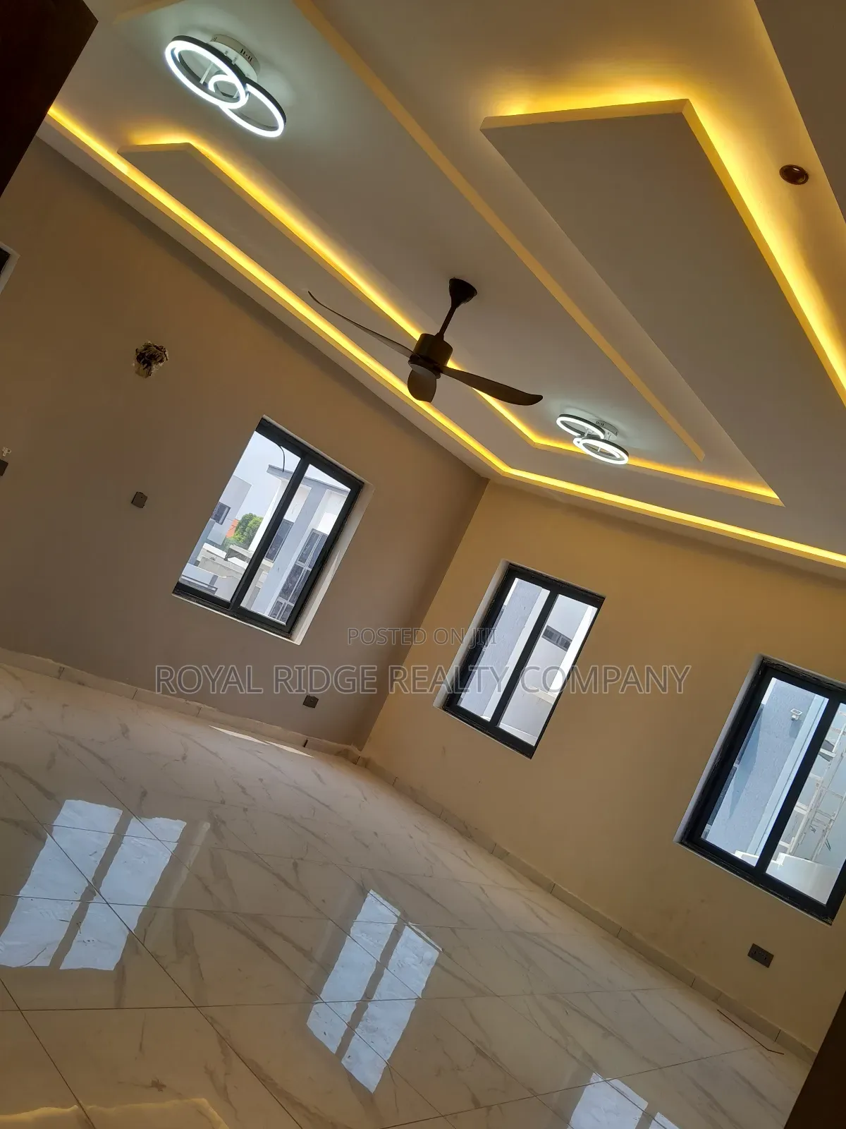 3bdrm House in Spintex Manet Close, Accra Metropolitan for sale