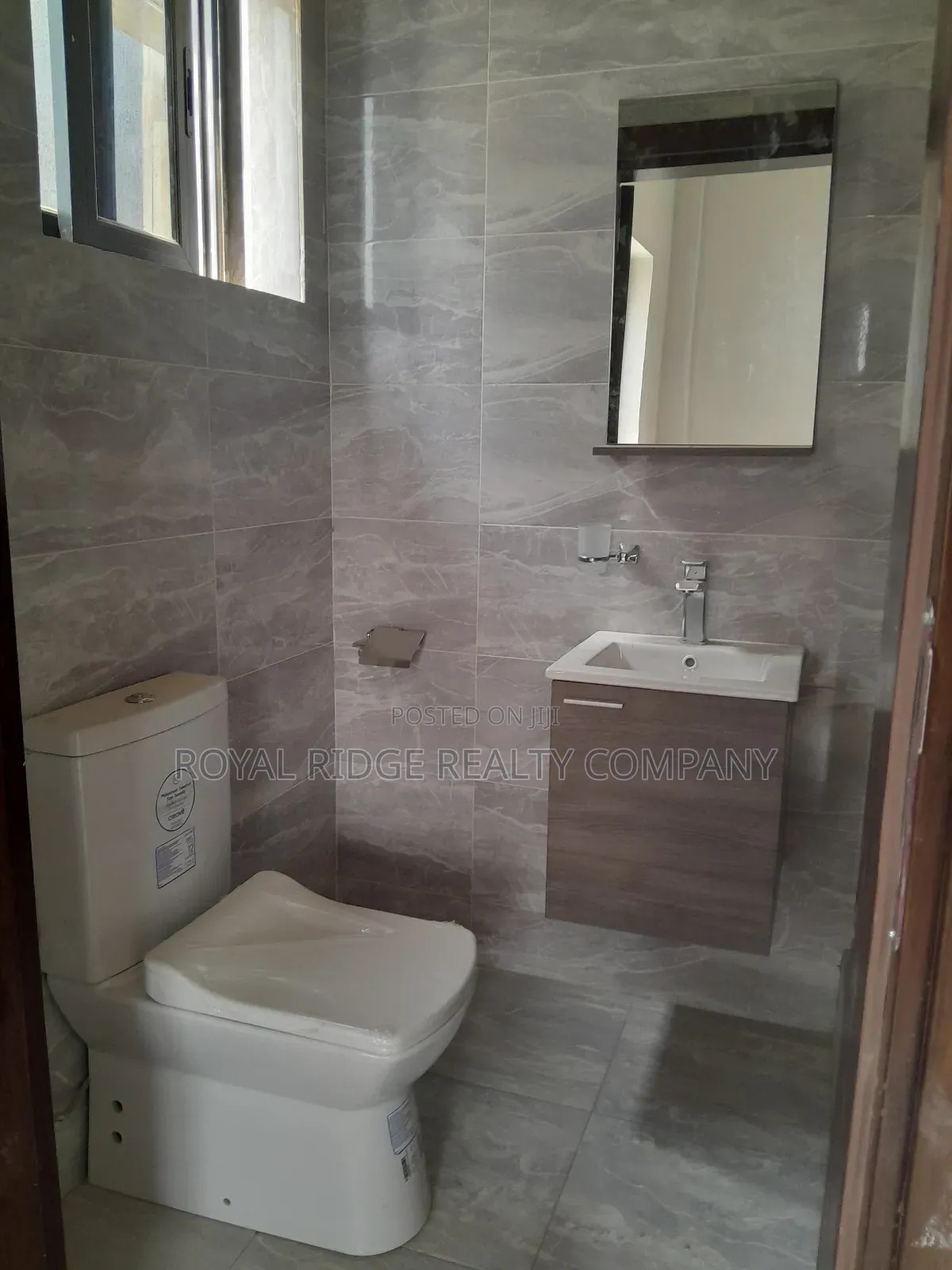 3bdrm House in Spintex Manet Close, Accra Metropolitan for sale
