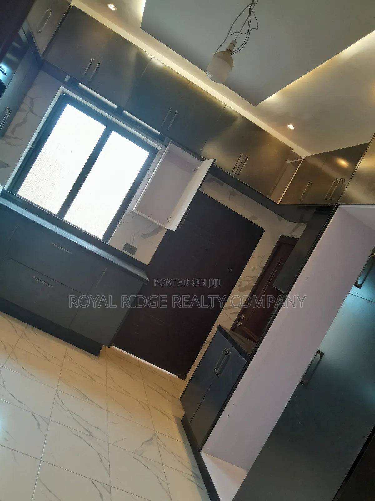 3bdrm House in Spintex Manet Close, Accra Metropolitan for sale