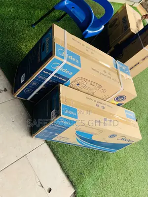 Perfect Coolwave Midea 1.5 Horsepower White R410 AC