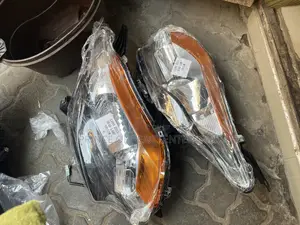 Mitsubishi L200 2015 2016 2017 Headlight Pair